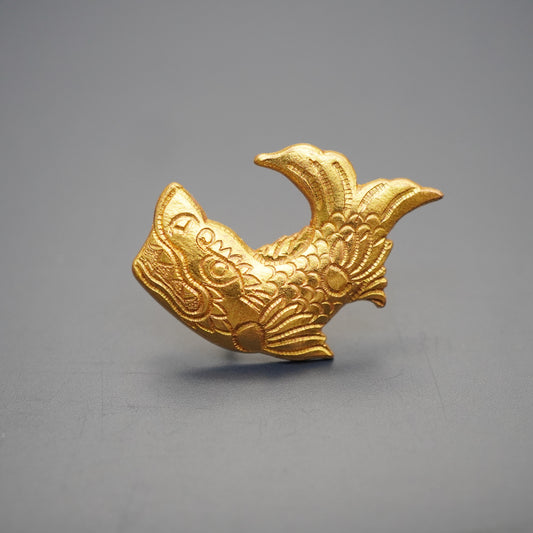 nanako Fish Pins Gold Shachihoko